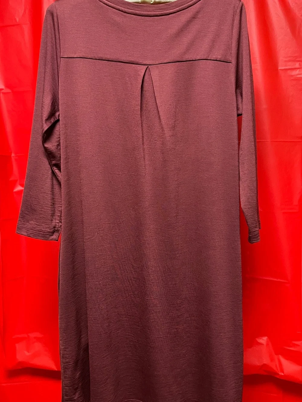Wool& Soft V-Neck Long Sleeve Dress in Burgundy